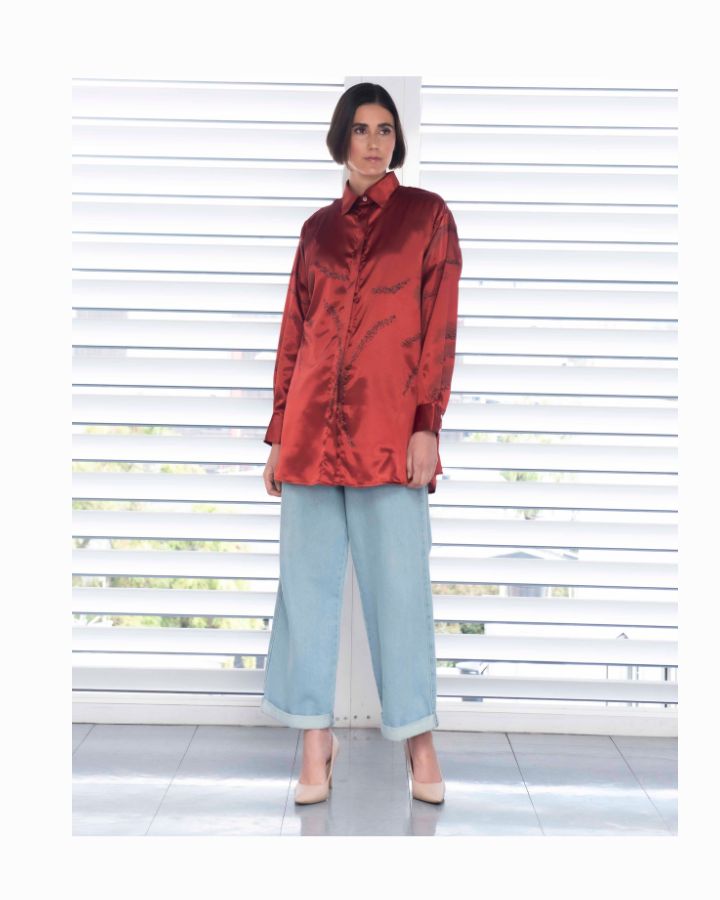 BLOUSE - Art: Bestias de casa